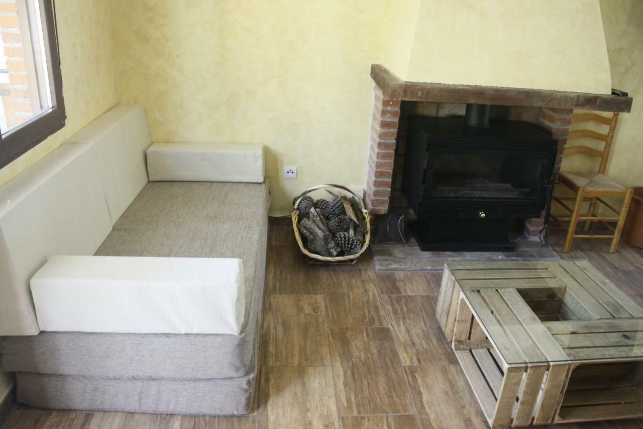 Casa Rural Las Pegueras Ávila Luaran gambar