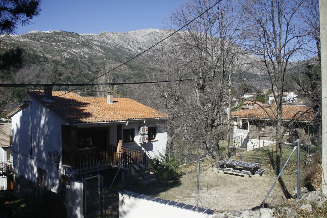 Casa Rural Las Pegueras Ávila Luaran gambar
